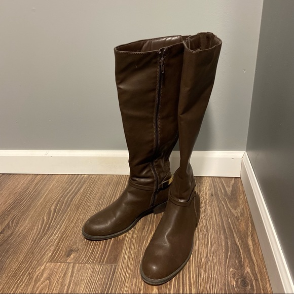 CONNOR BOOTS, Size 7 - Picture 2 of 10